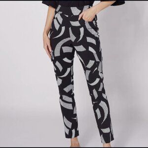 Elegant Pant with Side Placed Pockets